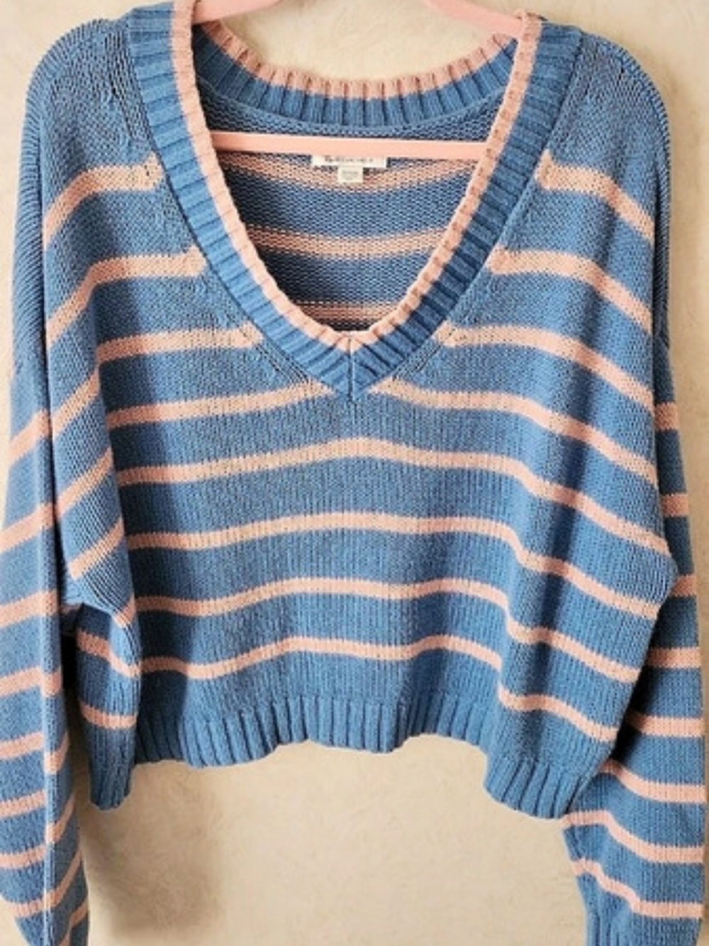American Eagle Striped V-Neck Sweater Blue & Pink Size Xl